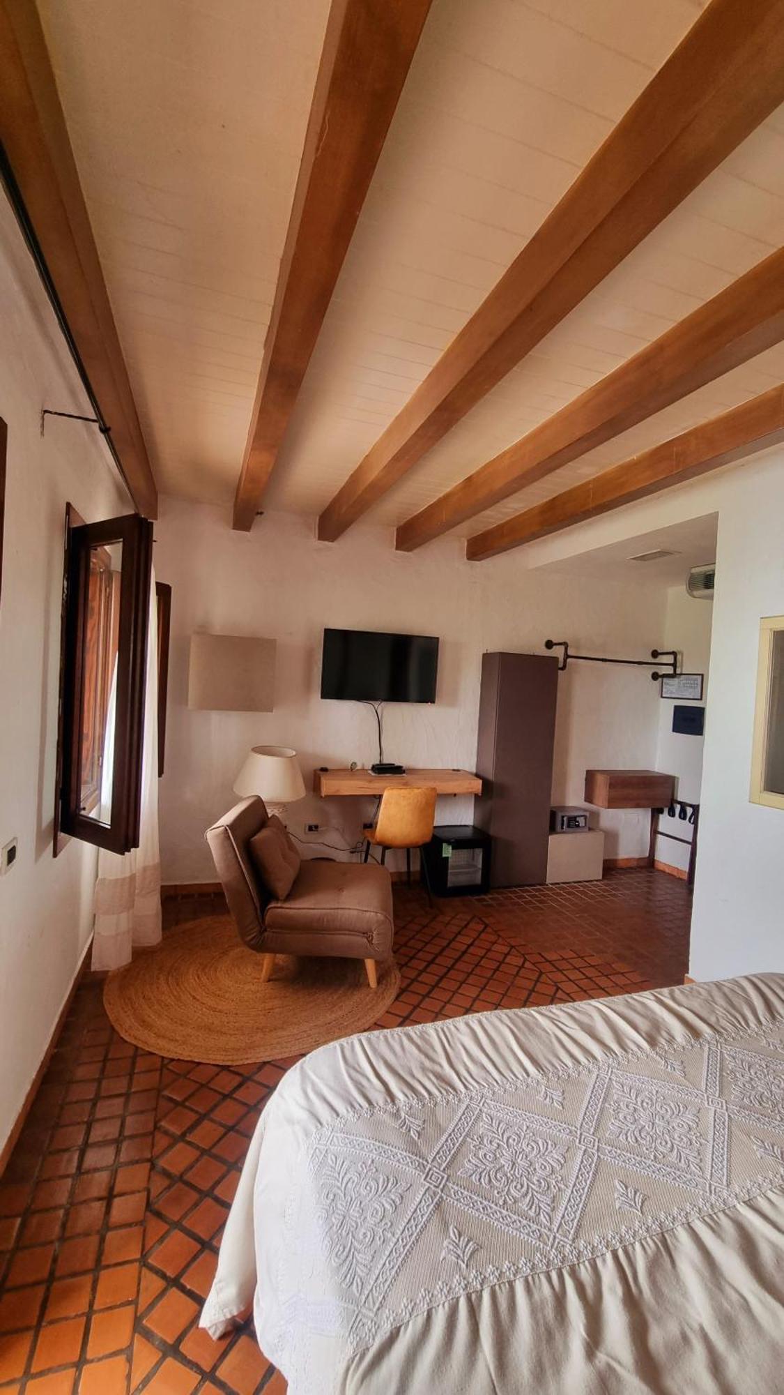 Hotel Is Benas Country San Vero Milis